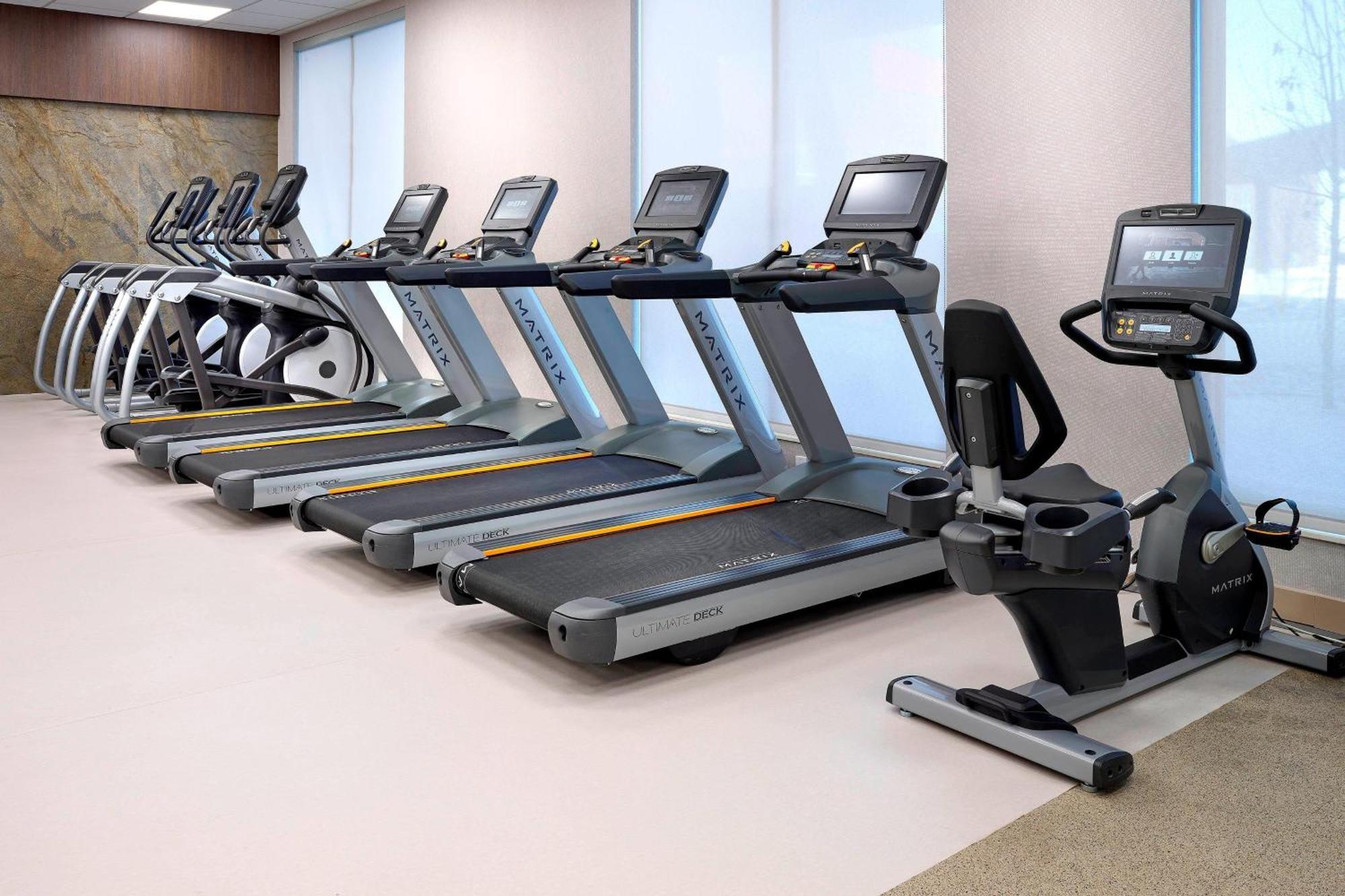 מלון The Westin Calgary Airport מראה חיצוני תמונה